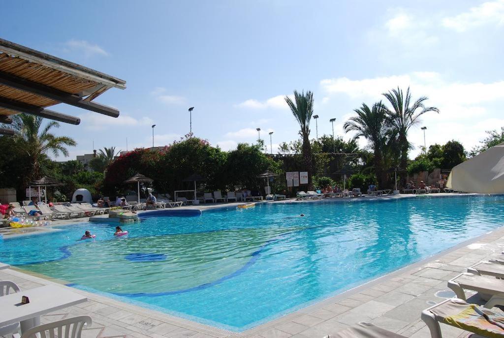 Hotel Complex House Near The Beach 파포스 외부 사진